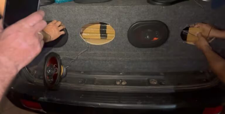 Amambay: hallan 150 kilos de marihuana oculta en un auto