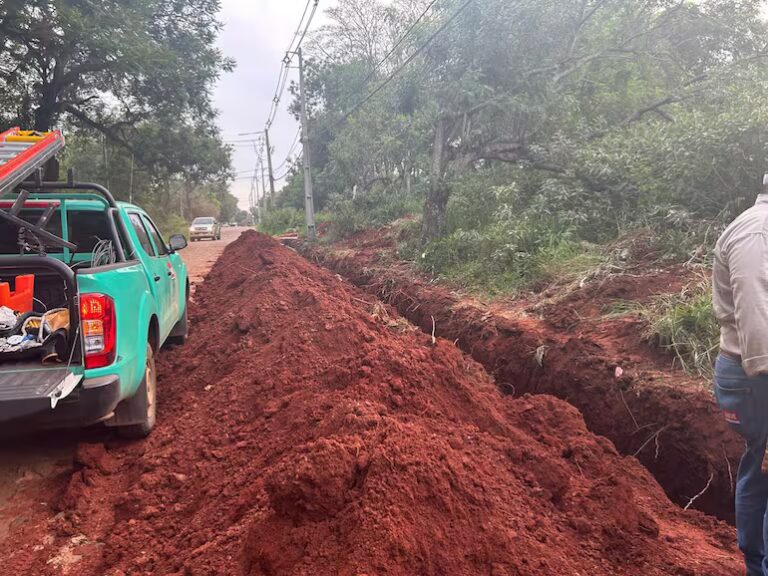 Retroexcavadora causó el corte: Luque y Areguá sin luz ni agua