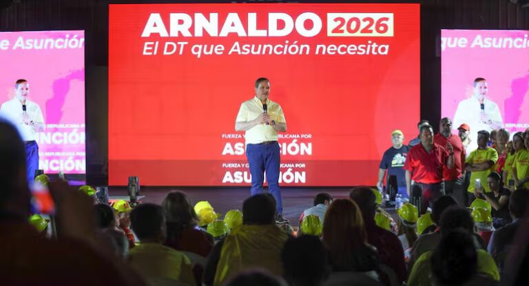 Arnaldo Samaniego dice ser “el DT que Asunción necesita”