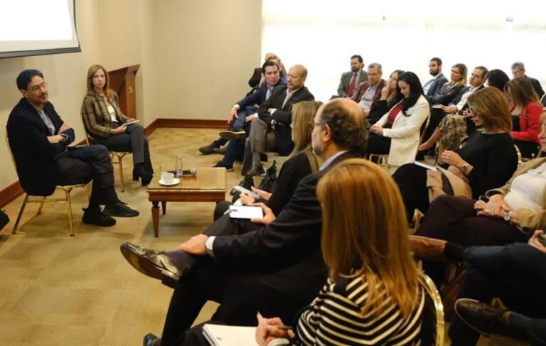 La actitud empresarial adecuada para intervenir contra IVán Cetheda