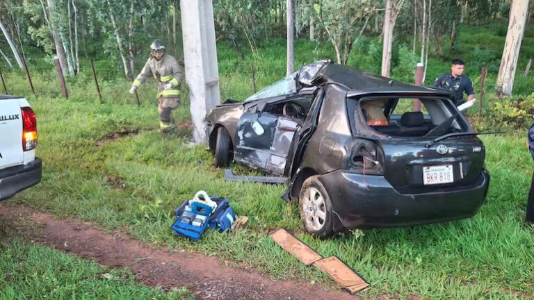 Pirayú: suboficial de Lince fallece al chocar contra columna de la ANDE
