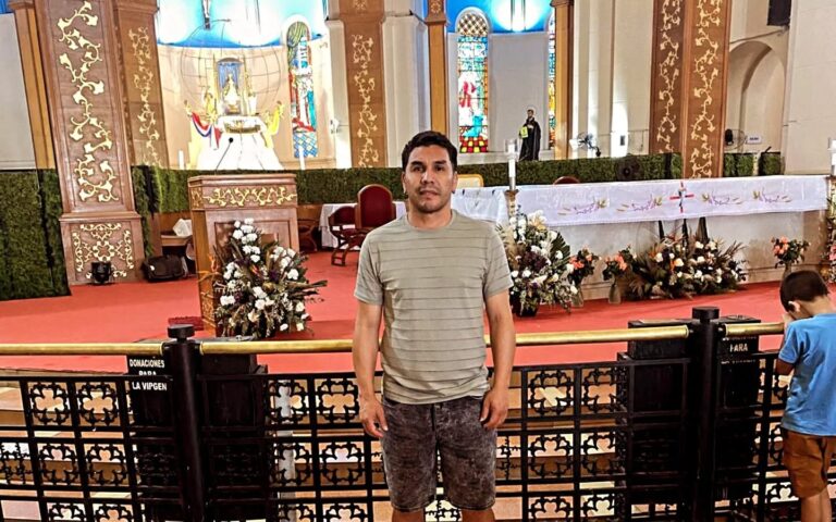 Salvador Cabañas se fue a Caacupé para agradecer a la Virgencita