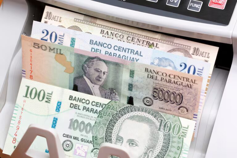 ¡Pagos de fin de año a la vista! Adultos mayores y veteranos cobran este viernes, funcionarios desde el lunes 15