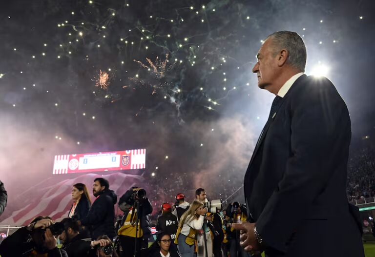 Alfaro confirma entrenamiento a puertas abiertas antes de viajar a Estados Unidos