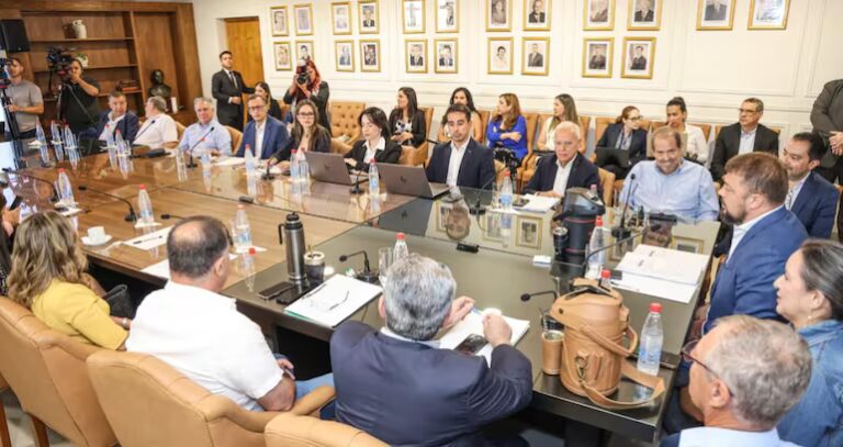 Caja Fiscal: Economistas y productores coinciden en que el plan de reforma “es solo el inicio”