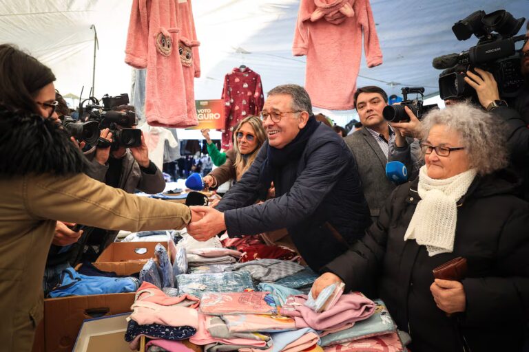 El socialista Seguro y el ultra Ventura competirán en la segunda vuelta de las elecciones presidenciales en Portugal
