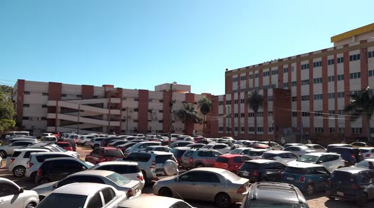 Hospital de Clínicas aparta a funcionarios por venta de turnos para consultas