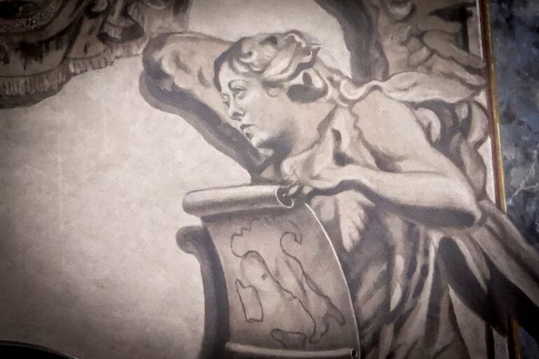 Meloni convertido en angelito: restaura la iglesia en Roma y pinta un querubín con cara del primer ministro | Cultura