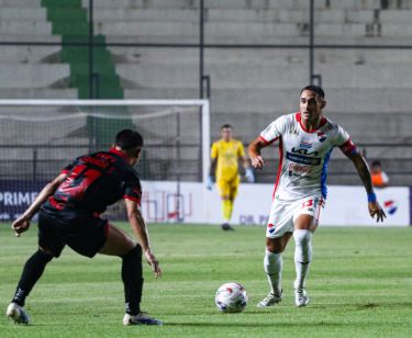 El Trico se trancó ante la «V» Azulada