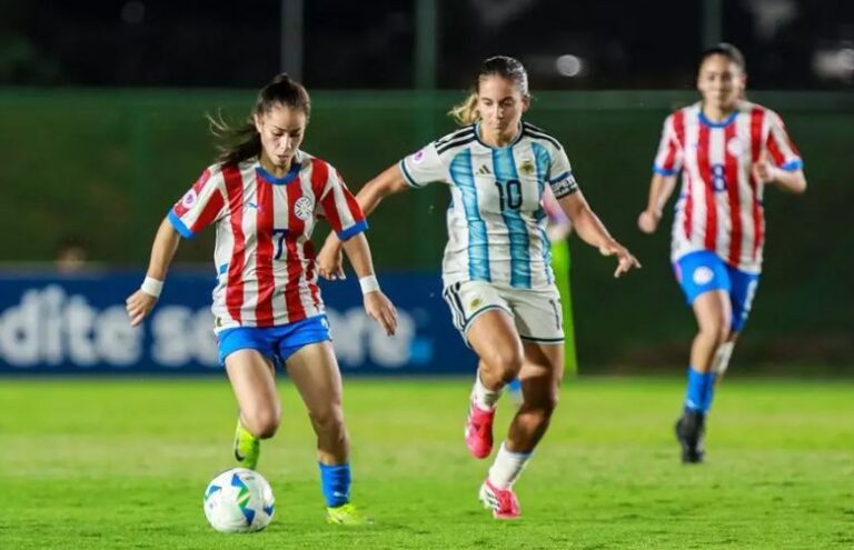 Las albirrojitas sufrieron una dura caída ante la sele albiceleste