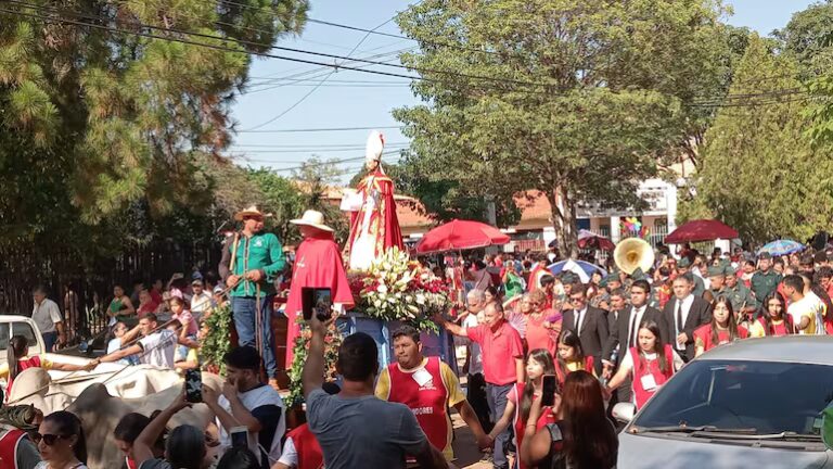 Multitudinaria celebración del día de San Blas en la ciudad de Itá