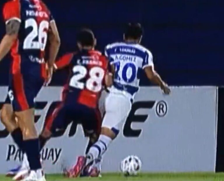 ¿Debieron ser dos penales para 2 de Mayo? Lo que dice el análisis arbitral