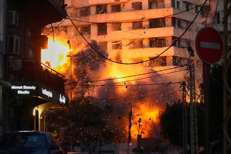 Últimas noticias del ataque de Estados Unidos e Israel contra Irán, en vivo | Irán ataca Tel Aviv en represalia por la muerte de su segundo gobierno mientras Israel bombardea Beirut | Países