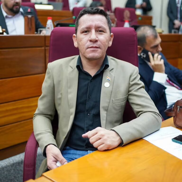 Cinco senadores opositores respaldan la expulsión de “Chaqueñito” Vera ante la protección de los colorados