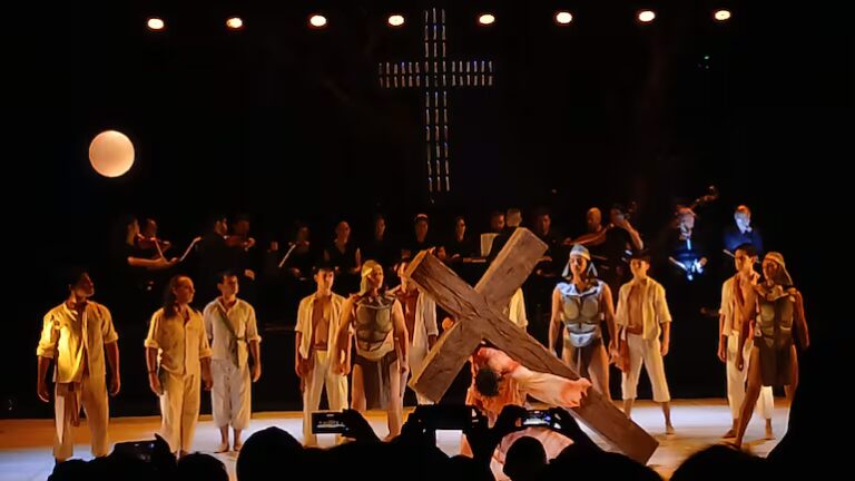 “Kurusu Rape”, un conmovedor adelanto de la Semana Santa en Ciudad del Este