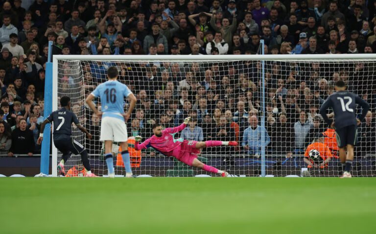 Manchester City – Real Madrid en directo | El Madrid gana en el Etihad y se clasifica para los cuartos de final de la Champions ||