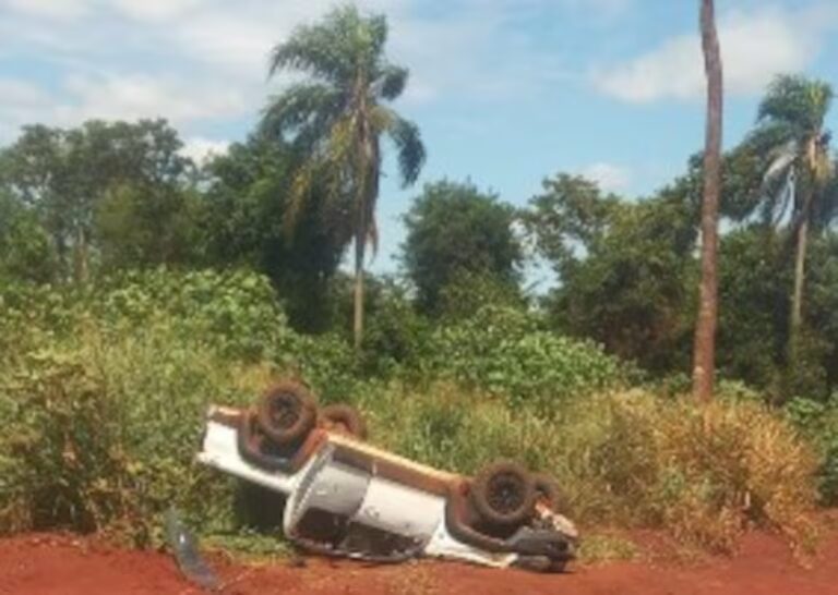 Vuelco de una camioneta condujo a identificar a asaltabancos