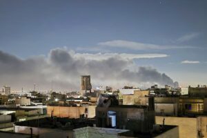 Últimas noticias de la guerra entre Estados Unidos e Israel contra Irán, en vivo | Irán advierte que no reabrirá el Estrecho de Ormuz a cambio de un acuerdo temporal | Estados