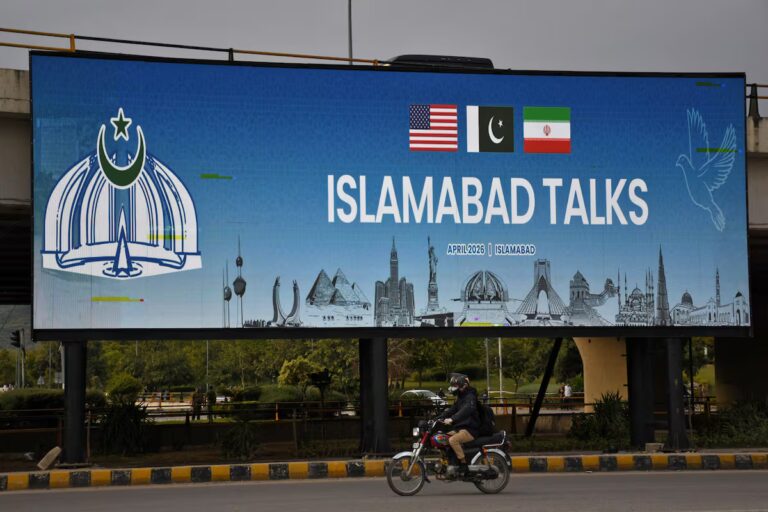 Últimas noticias de la guerra entre Estados Unidos e Israel contra Irán, en vivo | La delegación estadounidense encabezada por JD Vance llegará a Islamabad para negociar con Irán