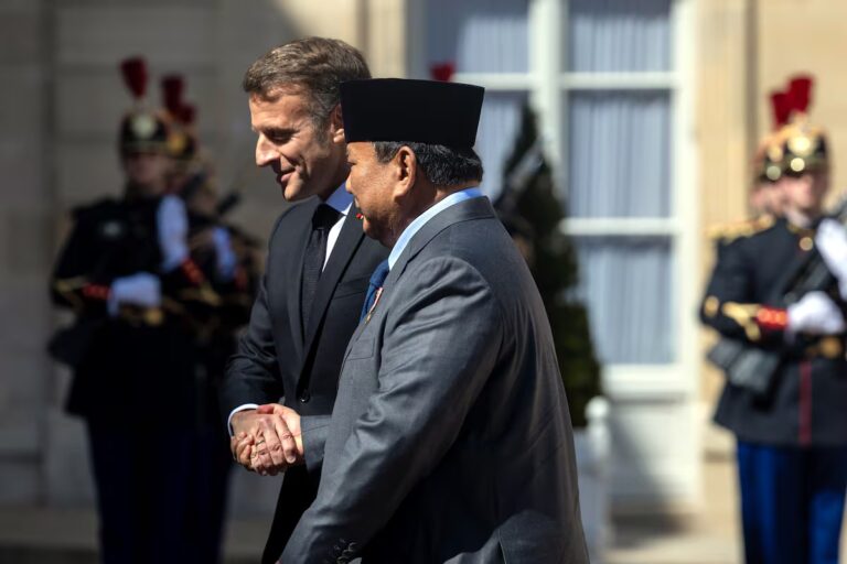 Últimas noticias de la guerra entre Estados Unidos e Israel contra Irán, en vivo | Macron pide a EE.UU. e Irán retomar las negociaciones y reabrir el Estrecho de Ormuz «sin restricciones ni compensaciones» | Países