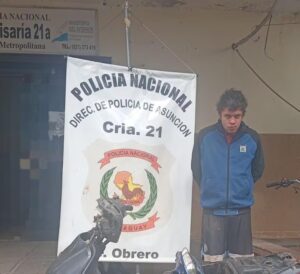 Detienen a joven con arresto domiciliario tras hurtar y desarmar moto de su vecino