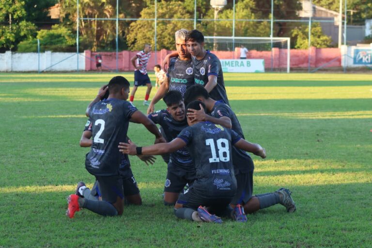 Dos triunfos visitantes y uno local en la Primera B