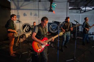 Guardias y reclusos se unen para cambiar sus vidas con una piedra en la cárcel Modelo de Bogotá