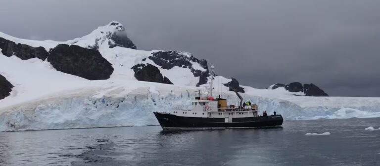 La Antártida, el continente de la cooperación científica y un ejemplo de paz en un mundo en guerra América del Futuro