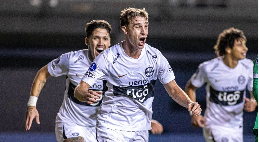 Olimpia muestra credencial de candidato en la Copa Sudamericana