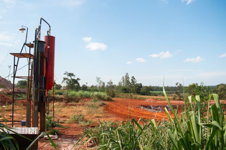 Paso Yobai: imputan a mineros por explotación irregular en predio en conflicto con yerbateros