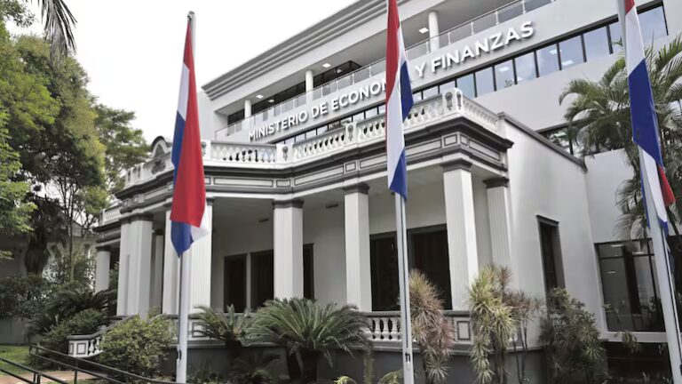 Bonos del Tesoro en circulación superan US$ 1.420 millones en el mercado local