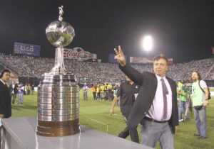 Después de 37 años igualan el récord que Ever Almeida alcanzó con Olimpia