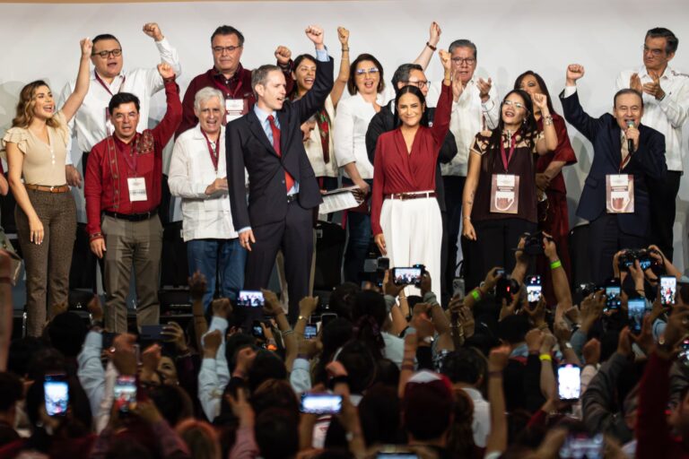 El juicio a ‘Rubén Rocha’ se planea en el cónclave de Morena y aplastará su nuevo liderazgo