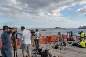 El mundo, a la espera del puerto de Tenerife donde llegue el barco de hantavirus: «No es enfermo o no, es gente» | Grupo