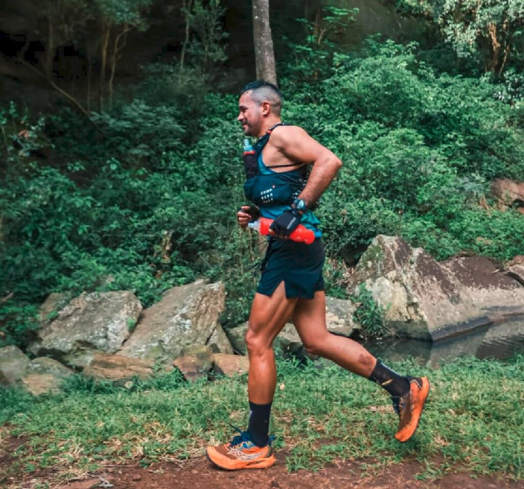 Javier Torres completó su primera ultra de montaña Kings +50K en Ybytyruzú