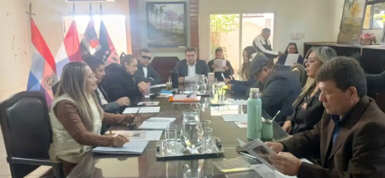 Junta Departamental de Amambay cierra sus puertas a la prensa por «festejo privado»
