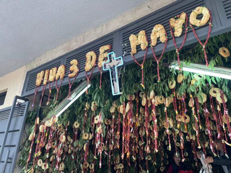 Kurusu Ara en Asunción: el altar de 3.000 chipas que cumple 94 años