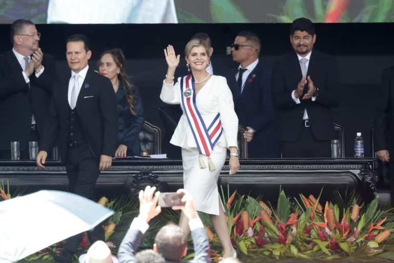 Laura Fernández promete una ‘Tercera República’ y mano dura en la lucha contra la criminalidad en Costa Rica