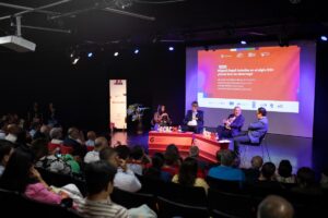 Literatura y periodismo se encuentran en el ‘hip del mundo’: Centroamérica Count up Panamá