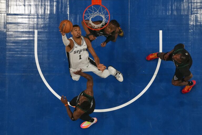 Los Wembanyama Spurs eliminaron a los Timberwolves y se enfrentaron a los Thunder en la final de la Conferencia Oeste