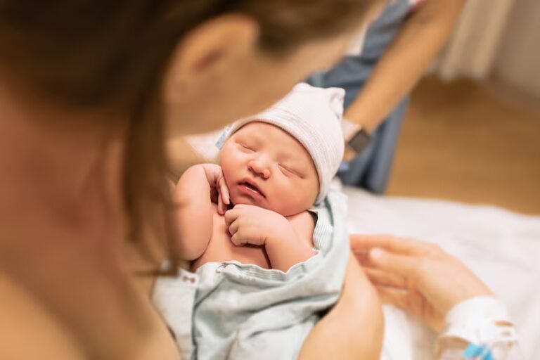 Macrosomía fetal: detrás del asombro por los “bebés gigantes” en Paraguay