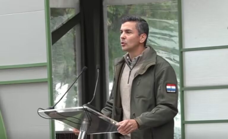 Peña dice que Paraguay “sigue el camino” de Singapur y responde a detractores