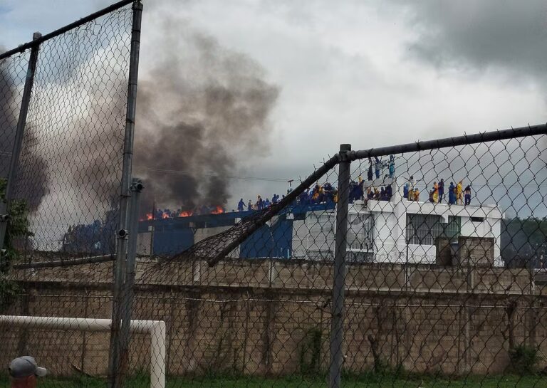 Presos en Venezuela: de la violencia mafiosa a la violencia estatal