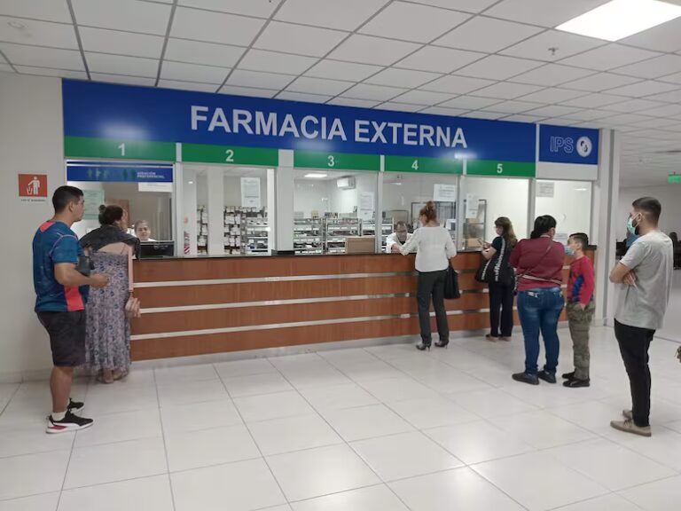 Reactivar el laboratorio del IPS: la apuesta para garantizar medicamentos y optimizar recursos