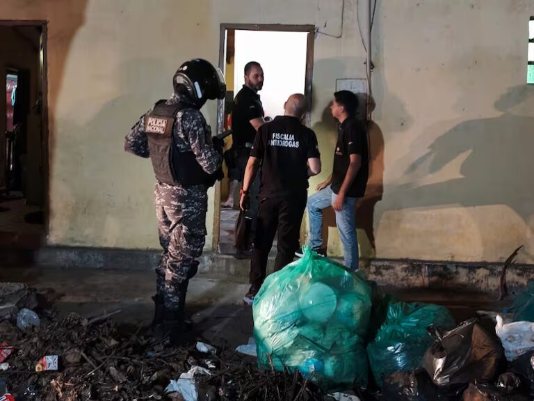 SENAD interviene inquilinato en Lambaré y detiene a cuatro personas