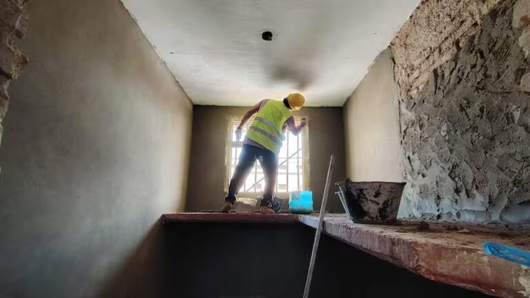 120 presos fueron contratados para trabajar en la reconstrucción el exTacumbú