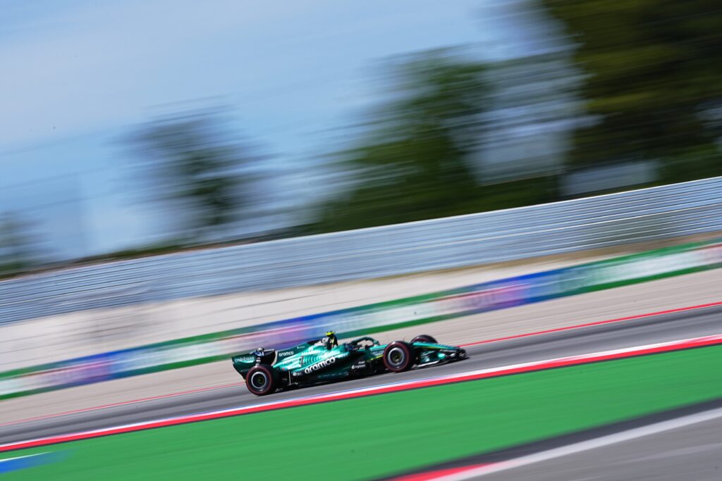 Aston Martin no tiene dónde esconderse: Fernando Alonso se clasifica para el último puesto en el GP de España