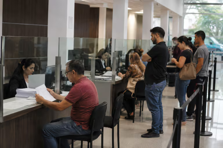 Esto respondió la titular de Registros sobre los trámites procesados en el nuevo RUN