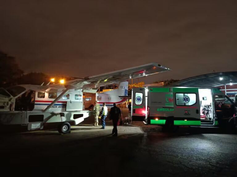 Evacúan por aire a una bebé prematura de 30 semanas desde una comunidad indígena del Chaco
