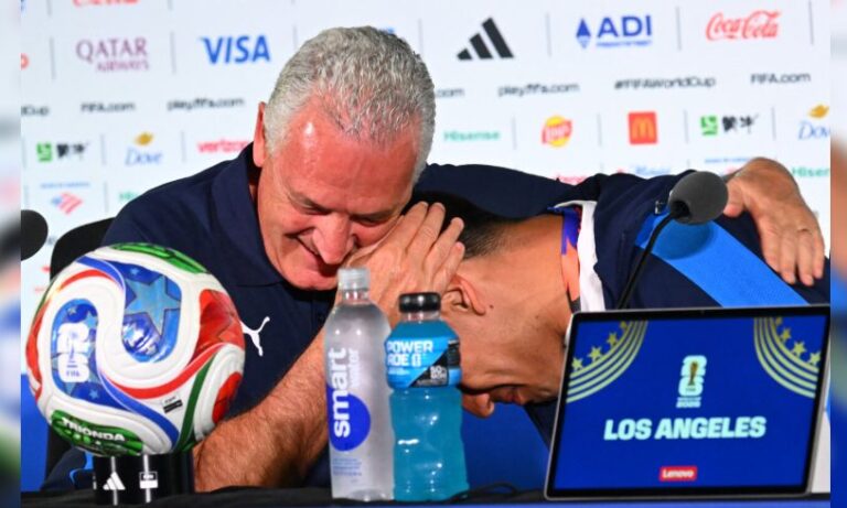 Gómez derramó lágrimas de emoción en plena conferencia de prensa